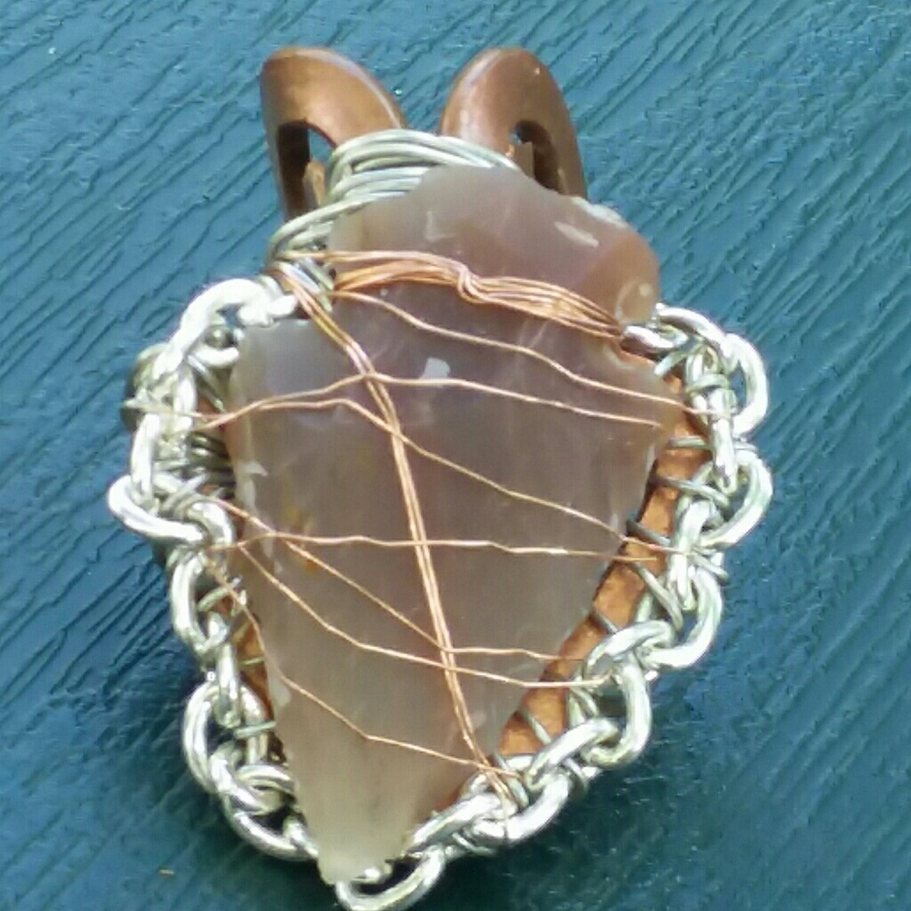 Silver chain Arrowhead